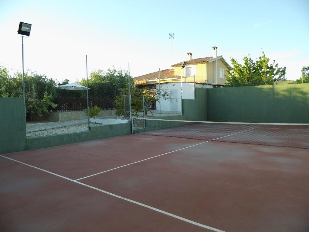 Villa Maria - Pista De Padel Y Piscina Baena Exterior photo